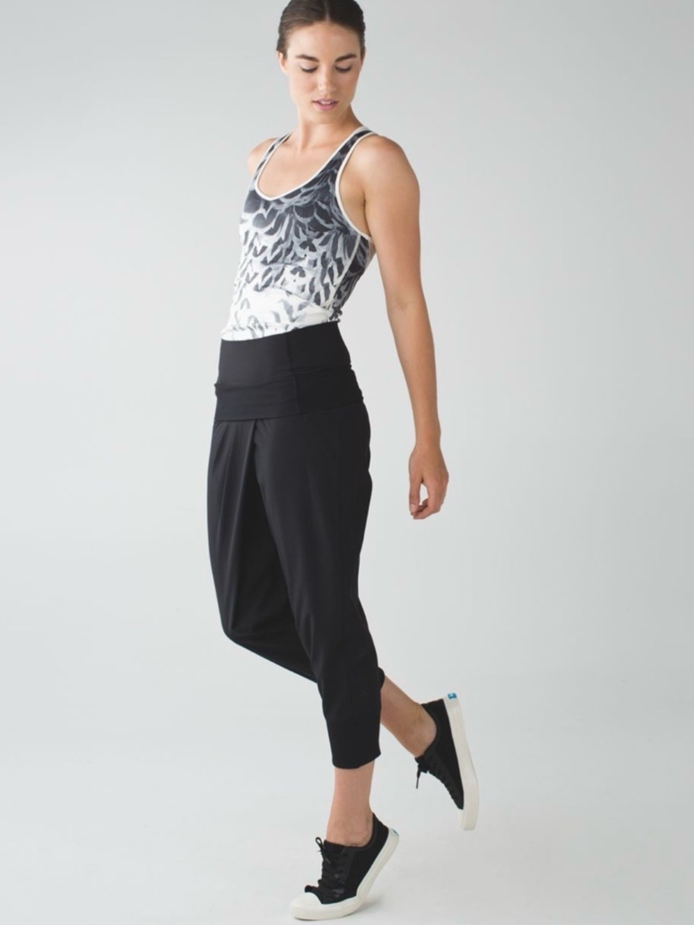 lululemon athletica Black Cropped Harem Capris